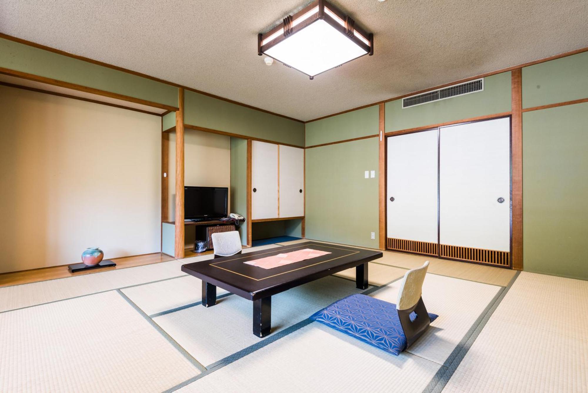 Ooedo Onsen Monogatari Premium Kinugawa Kanko 3*